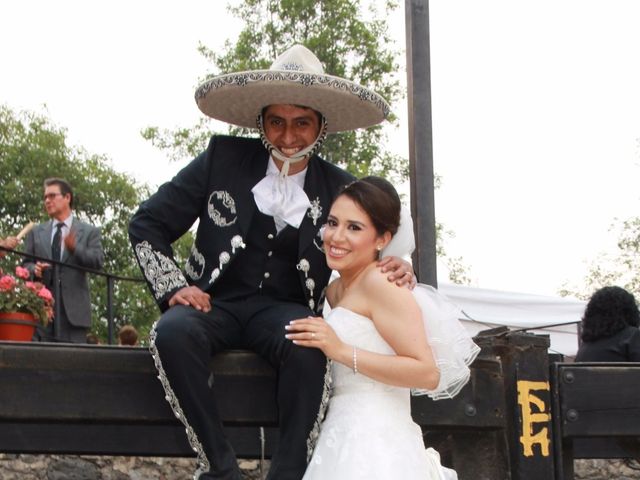 La boda de Gustavo Aarón y Paulina en Tlalpan, Ciudad de México 2