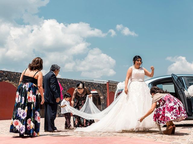 La boda de Felipe y Rosalía en Bernal, Querétaro 17
