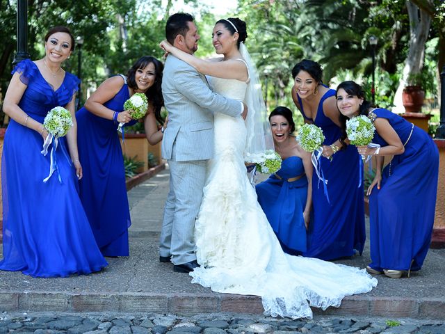 La boda de Arturo y Lupita en León, Guanajuato 21