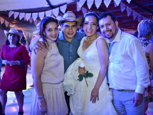La boda de Arturo y Lupita en León, Guanajuato 43