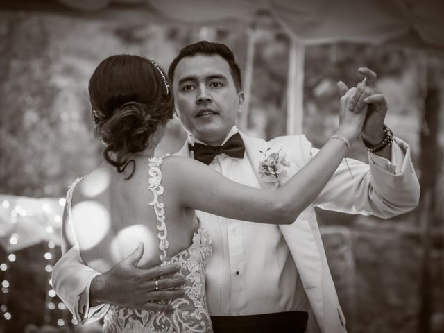 La boda de Gustavo y Paola en Tepetlaoxtoc, Estado México 9