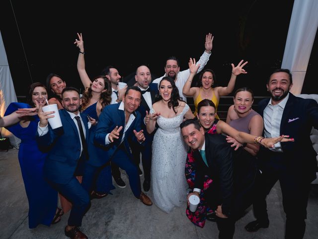 La boda de Alberto y Adriana en Tequesquitengo, Morelos 33