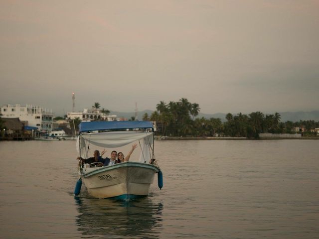 La boda de Mauricio y Bricia  en Cihuatlán, Jalisco 30