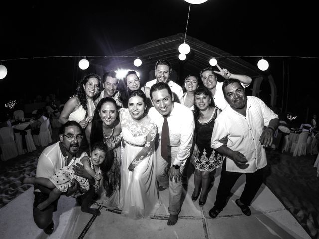 La boda de Fabián y Marisol en Huatulco, Oaxaca 5