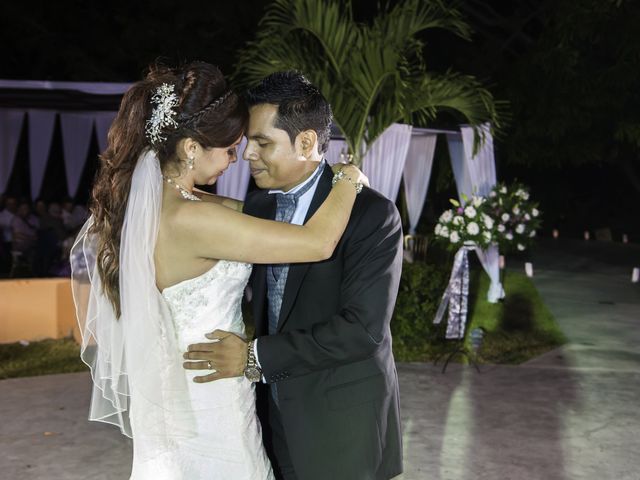 La boda de Rosa y Alejandro en Colima, Colima 1