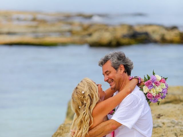 La boda de Jorge y Claudia en Playa del Carmen, Quintana Roo 31