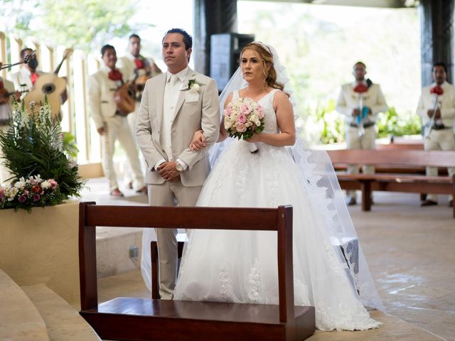 La boda de Fernando y Ana en Ixtapa Zihuatanejo, Guerrero 39