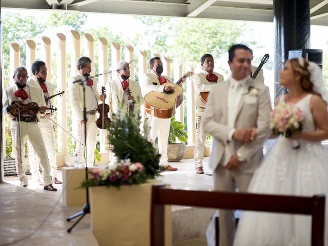 La boda de Fernando y Ana en Ixtapa Zihuatanejo, Guerrero 41