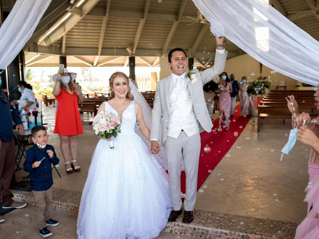 La boda de Fernando y Ana en Ixtapa Zihuatanejo, Guerrero 57