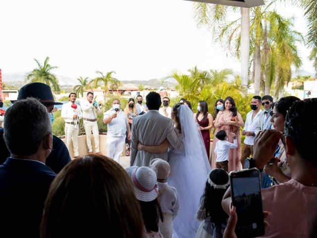 La boda de Fernando y Ana en Ixtapa Zihuatanejo, Guerrero 61