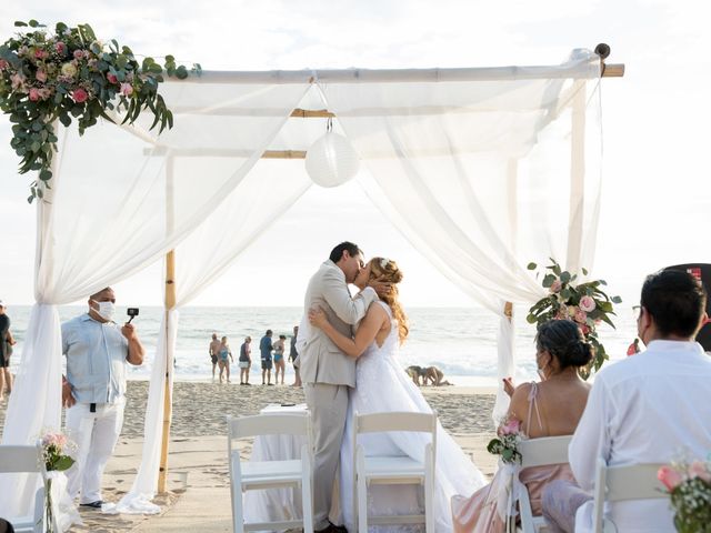 La boda de Fernando y Ana en Ixtapa Zihuatanejo, Guerrero 68