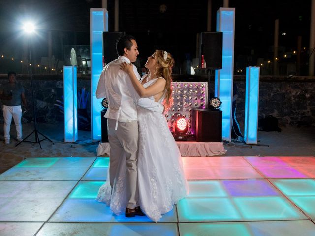 La boda de Fernando y Ana en Ixtapa Zihuatanejo, Guerrero 86