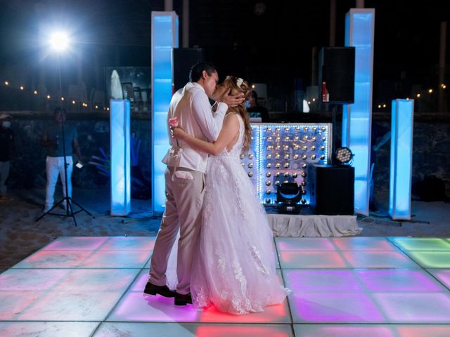 La boda de Fernando y Ana en Ixtapa Zihuatanejo, Guerrero 88