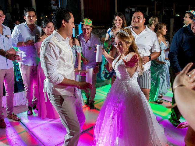 La boda de Fernando y Ana en Ixtapa Zihuatanejo, Guerrero 91