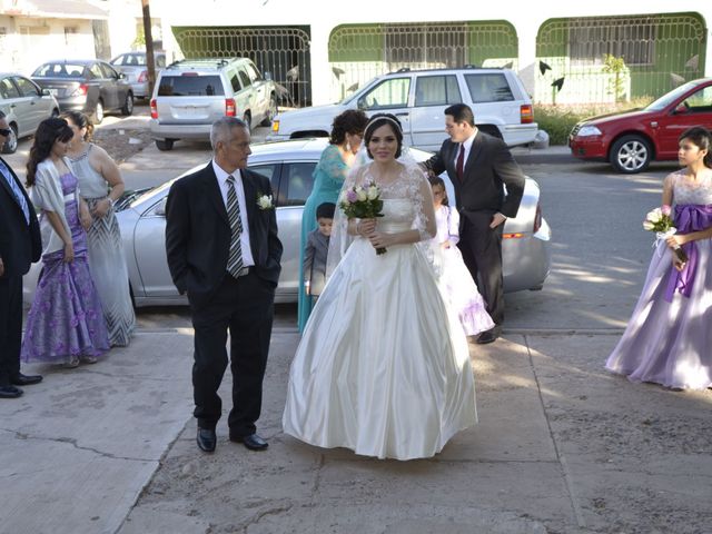 La boda de Alejandro y Martha Celia en Los Mochis, Sinaloa 2