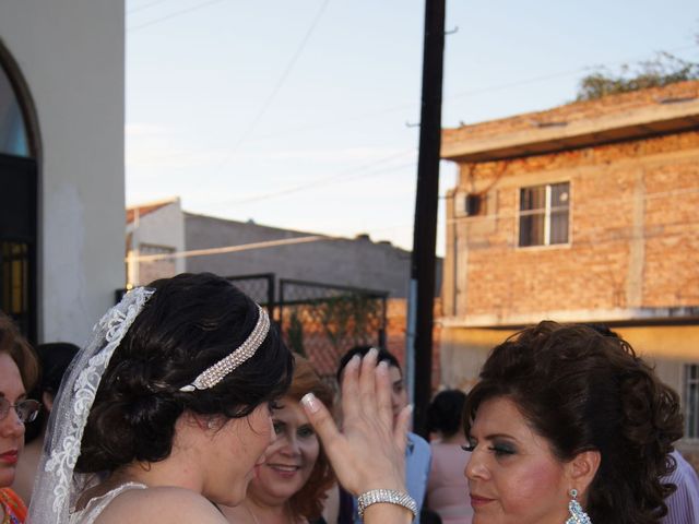 La boda de Alejandro y Martha Celia en Los Mochis, Sinaloa 27