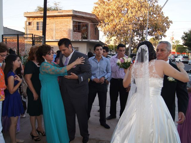 La boda de Alejandro y Martha Celia en Los Mochis, Sinaloa 29