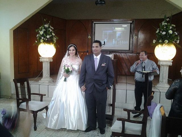 La boda de Alejandro y Martha Celia en Los Mochis, Sinaloa 22