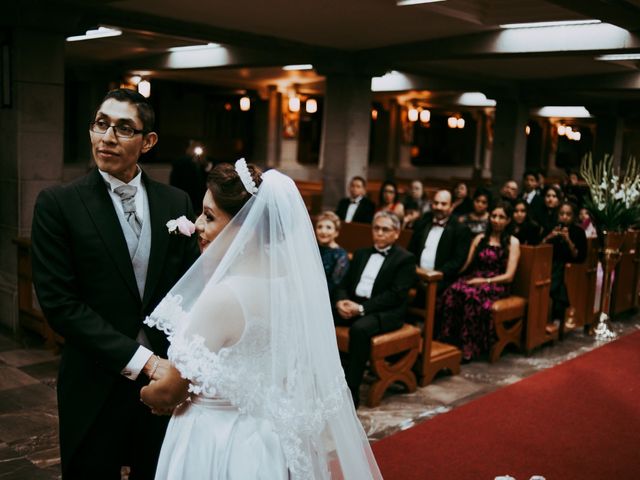 La boda de Luis y Emelia en Gustavo A. Madero, Ciudad de México 18