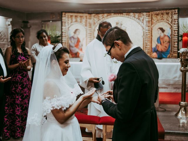 La boda de Luis y Emelia en Gustavo A. Madero, Ciudad de México 25
