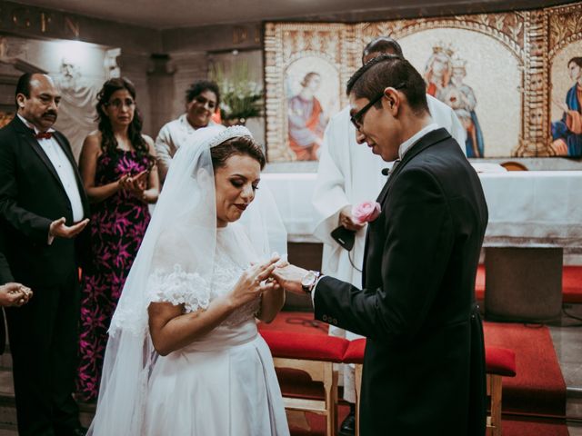 La boda de Luis y Emelia en Gustavo A. Madero, Ciudad de México 27