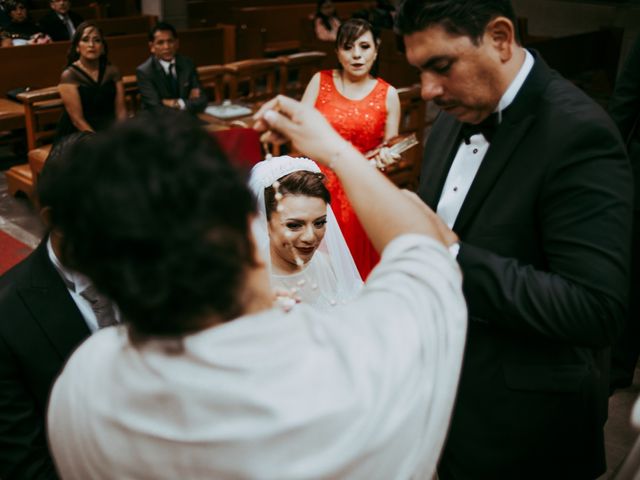 La boda de Luis y Emelia en Gustavo A. Madero, Ciudad de México 28