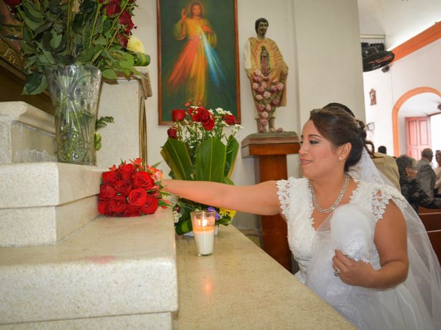 La boda de Luis Ángel y Carla en Veracruz, Veracruz 38