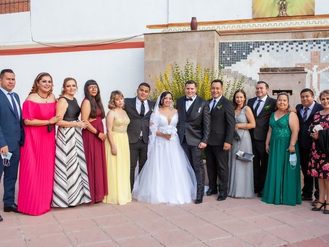 La boda de Oscar y Brenda en León, Guanajuato 31