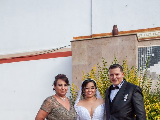 La boda de Oscar y Brenda en León, Guanajuato 36