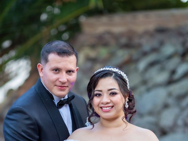 La boda de Oscar y Brenda en León, Guanajuato 41