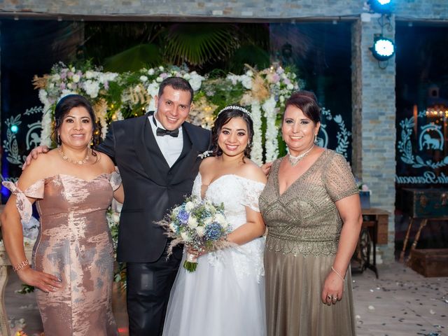 La boda de Oscar y Brenda en León, Guanajuato 61