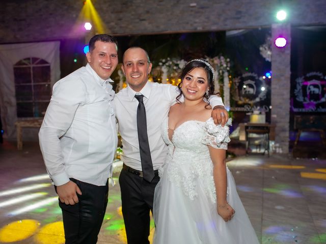 La boda de Oscar y Brenda en León, Guanajuato 92