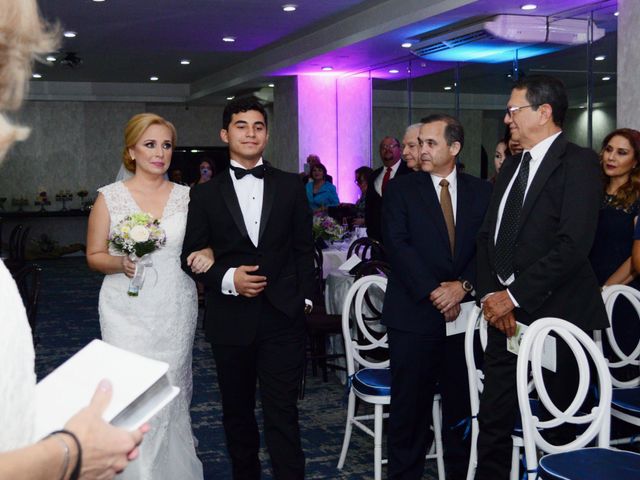 La boda de Carlos y Artemiza en Victoria, Tamaulipas 12