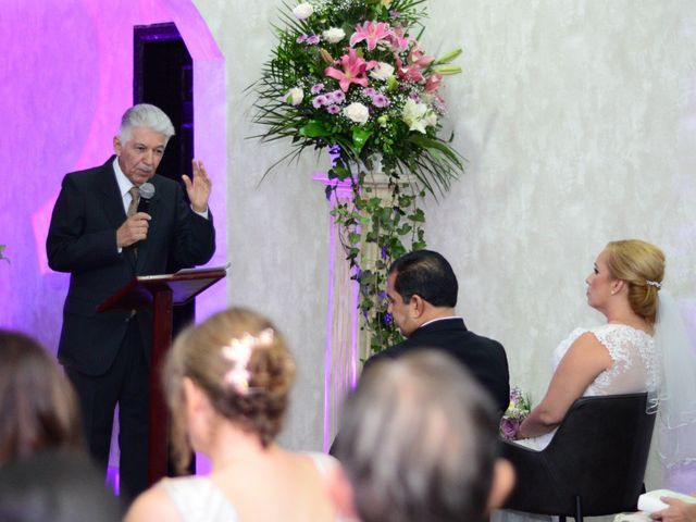 La boda de Carlos y Artemiza en Victoria, Tamaulipas 13