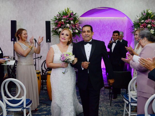 La boda de Carlos y Artemiza en Victoria, Tamaulipas 17