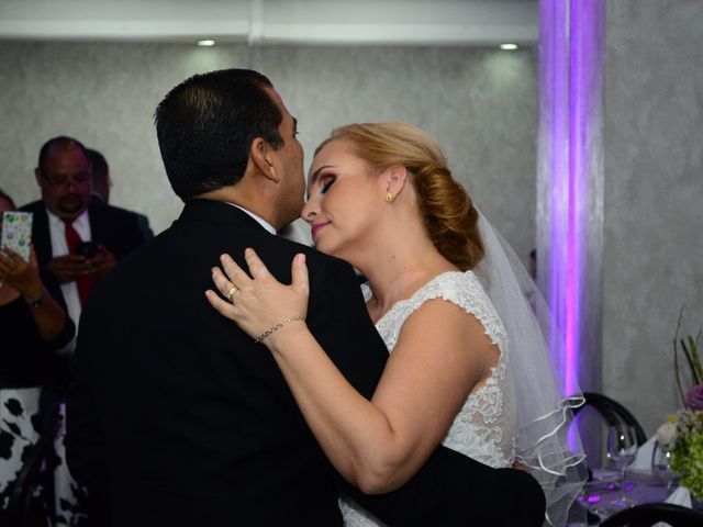 La boda de Carlos y Artemiza en Victoria, Tamaulipas 24