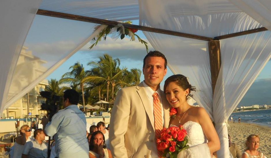 La boda de Juan y Laura en Bahía de Banderas, Nayarit