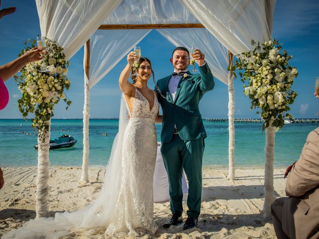 La boda de Rudy y Isabella en Cancún, Quintana Roo 17