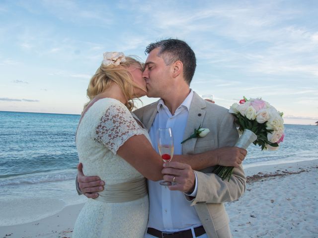 La boda de Armando y Claudia en Playa del Carmen, Quintana Roo 28