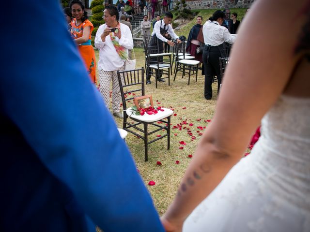 La boda de Alfredo y Ilenia en Yauhquemecan, Tlaxcala 54