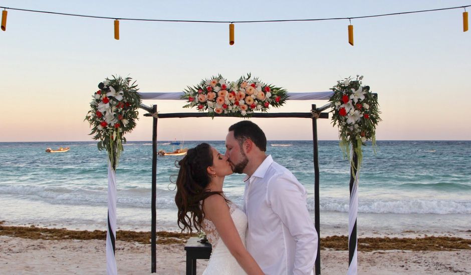 La boda de Erick Bouchot  y Viviana Herrera  en Playa del Carmen, Quintana Roo