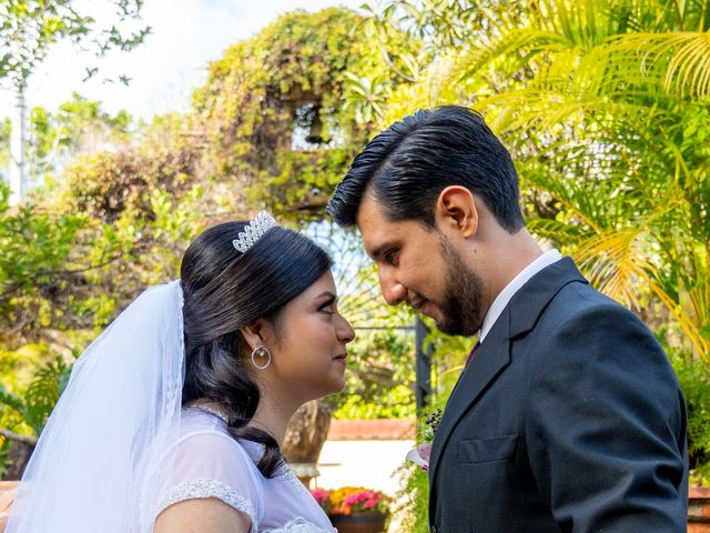 La boda de Emilio y Velia en Oaxaca, Oaxaca 25