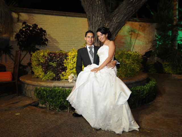 La boda de Carlos y Alejandra en Tlajomulco de Zúñiga, Jalisco 30