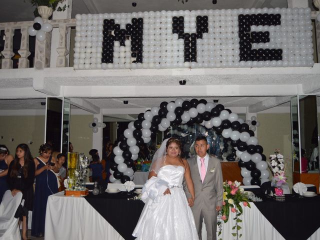 La boda de Eliseo y Pilar en Iztapalapa, Ciudad de México 21
