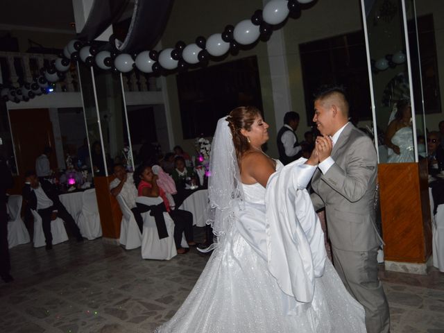 La boda de Eliseo y Pilar en Iztapalapa, Ciudad de México 32