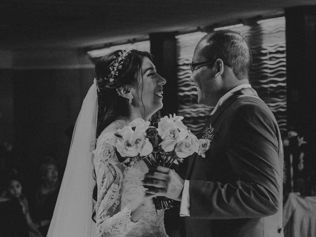 La boda de Omar y Karina en Saltillo, Coahuila 14