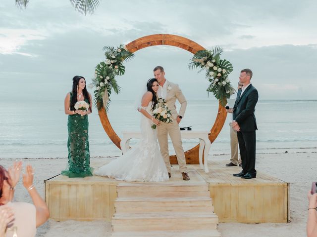 La boda de Álex y Jesy en Puerto Aventuras, Quintana Roo 32