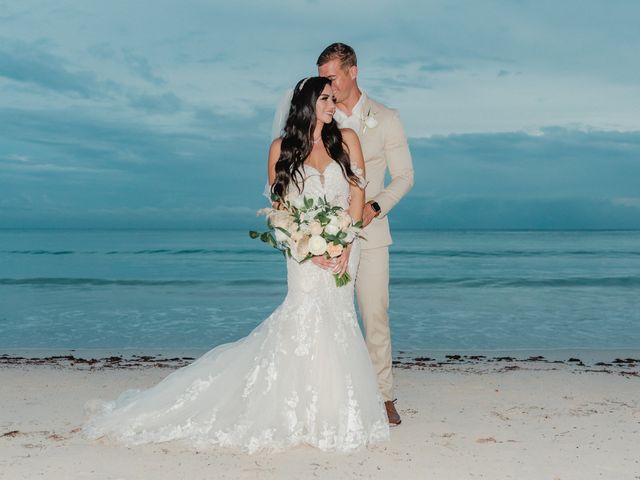 La boda de Álex y Jesy en Puerto Aventuras, Quintana Roo 35