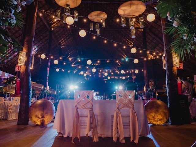 La boda de Álex y Jesy en Puerto Aventuras, Quintana Roo 36