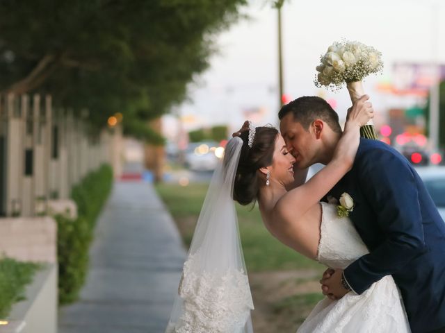 La boda de Ángel y Clara en Tijuana, Baja California 25